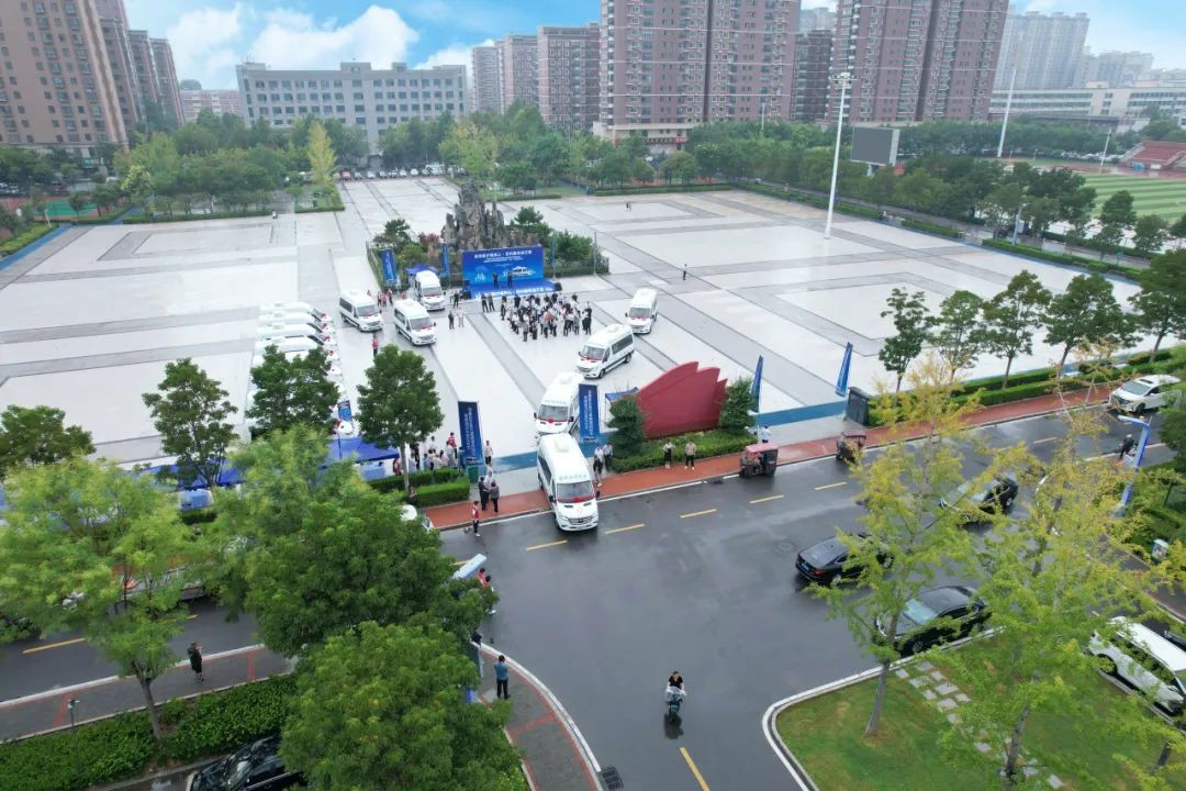 流动医疗暖民心·签约服务进万家! 永盈会民生体检巡诊车助力滑县医共体建设